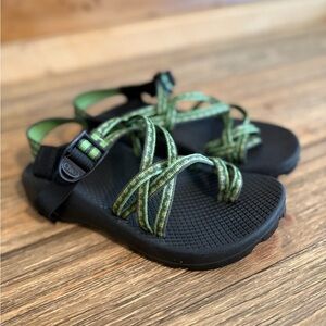 Chaco women’s  Green and Black Sandals